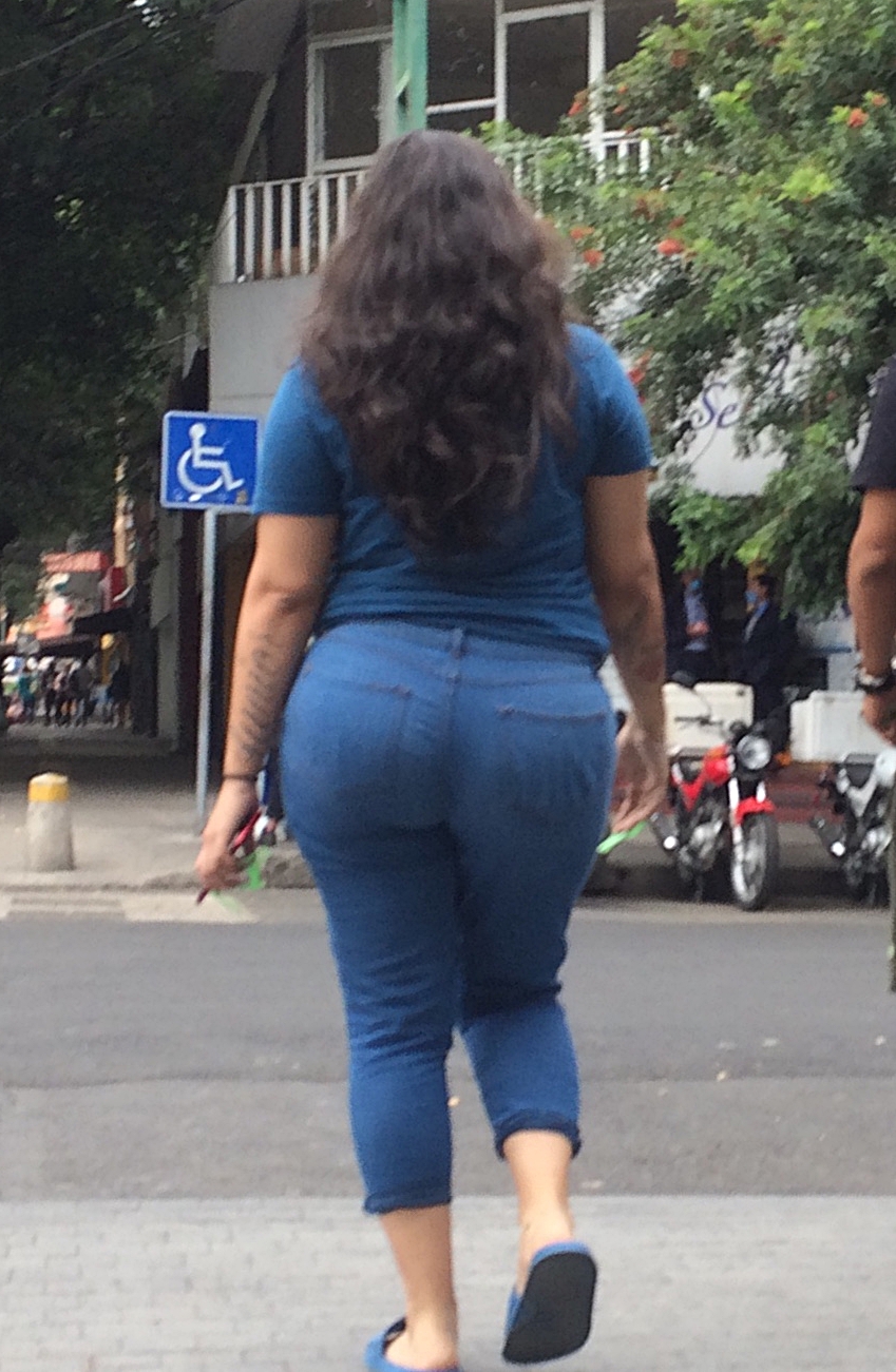 Juicy latina brunette with big fat booty | Divine Butts - Public Candid Creepshots Milfs