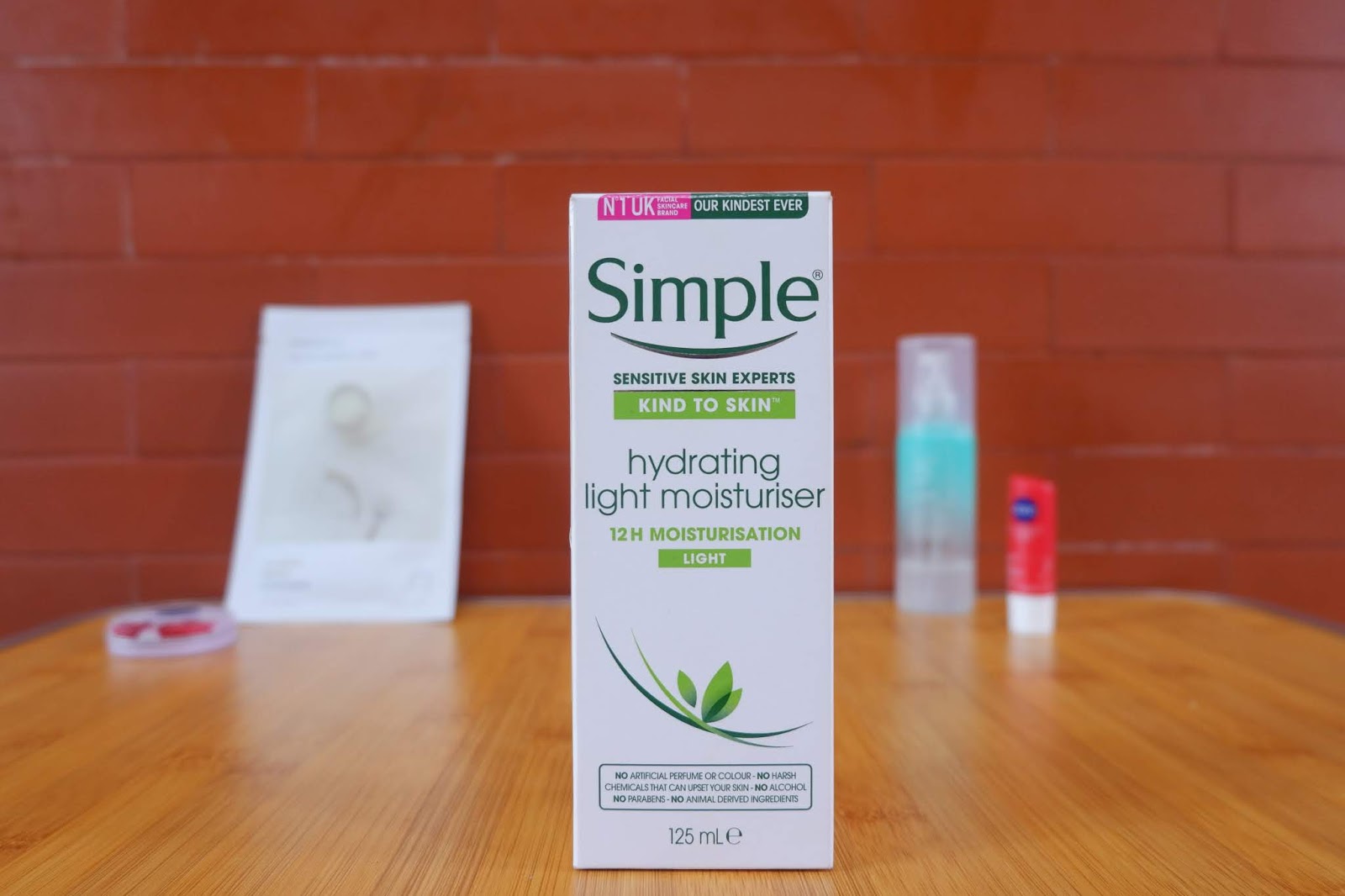 Review Simple Hydrating Light Moisturizer (Indonesia)