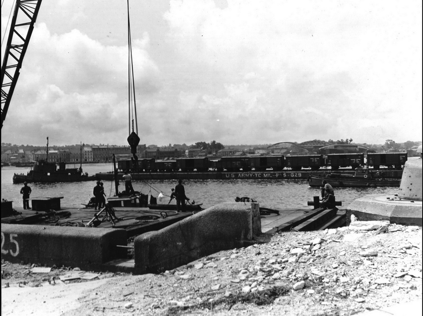 Archives maritimes Le traintrain du port de Cherbourg après le