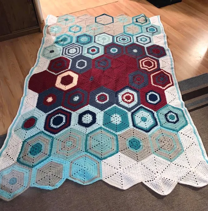 Crochet temperature blanket hexagon pattern