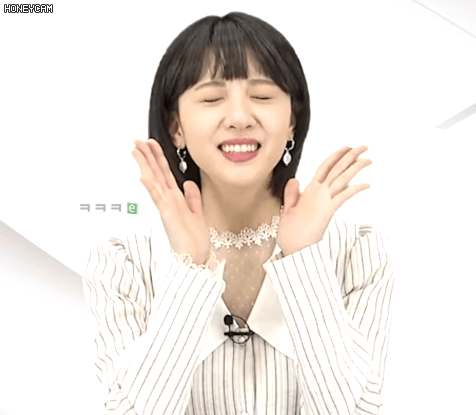 코만 보이는 김민아나미친
