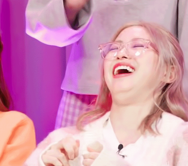 ITZY 류진 웃음 - 꾸르
