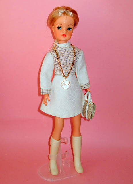 Muñeca sindy Florido Primavera, Muñeca maniquí años 70. SPANISH doll