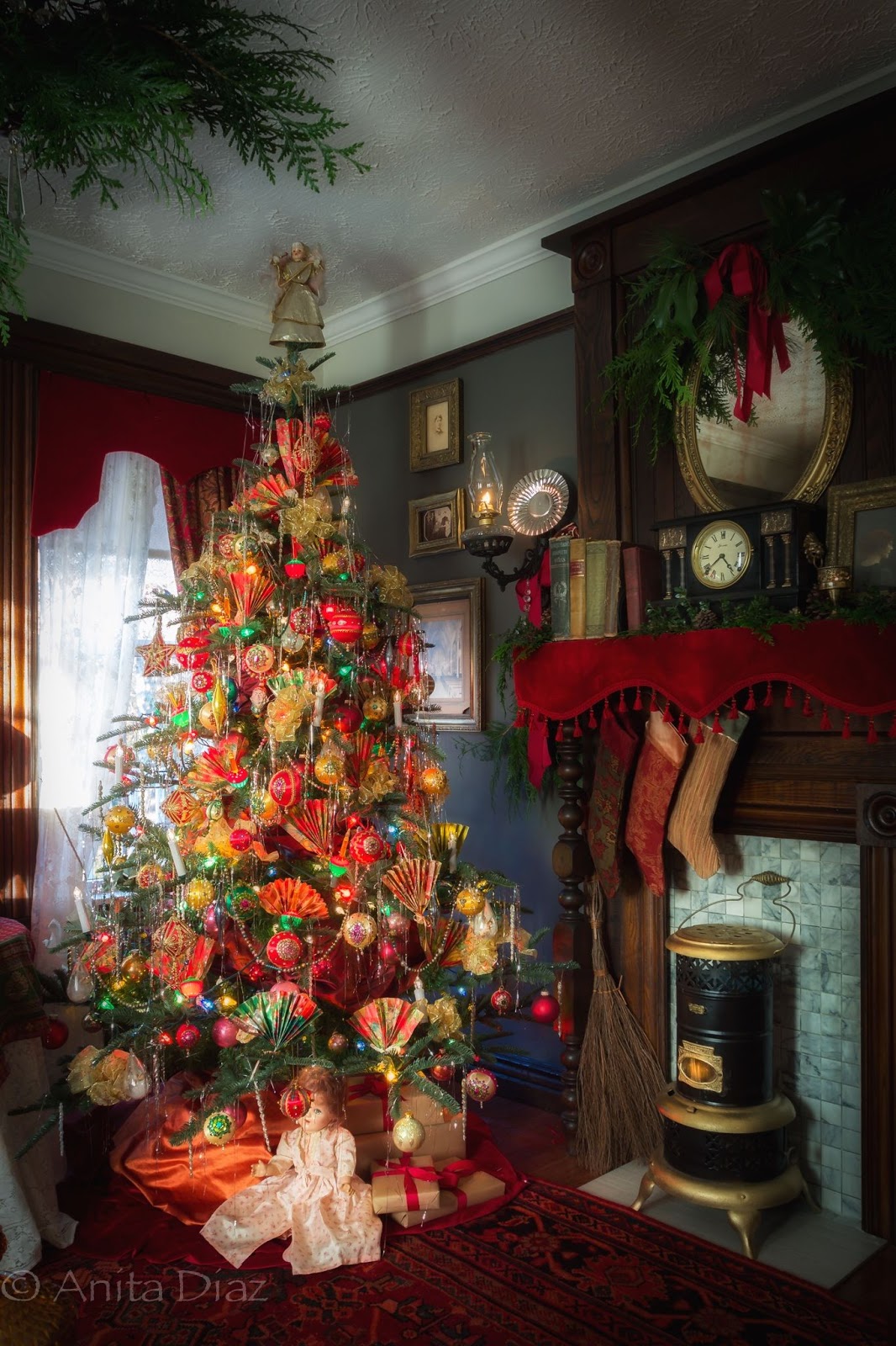 Vintage Victorian Christmas - Whispering Pines Homestead