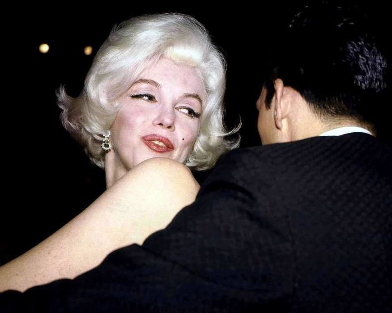 Intimate Photos of Marilyn Monroe and Her Date José Bolaños at the ...