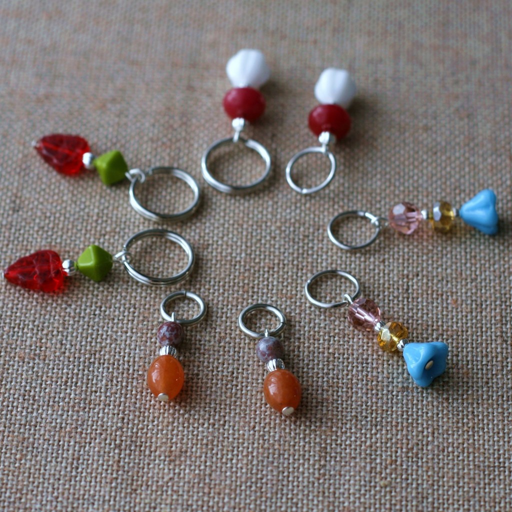 How to Make Beaded Stitch Marker Tutorials / The Beading Gem