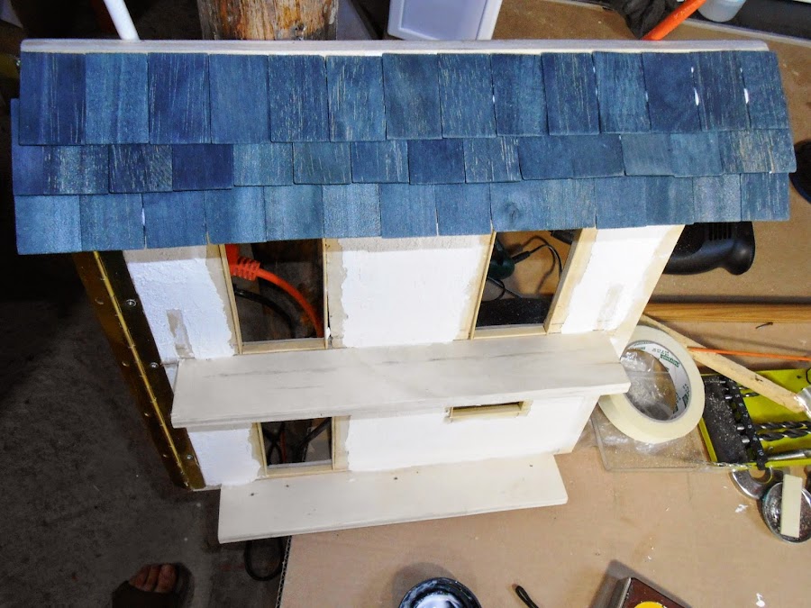 mesilla casa de muñecas