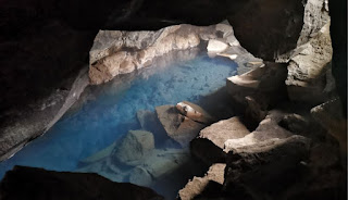 Cueva Grjótagjá. Alrededores del lago Mývatn. Islandia, Iceland.