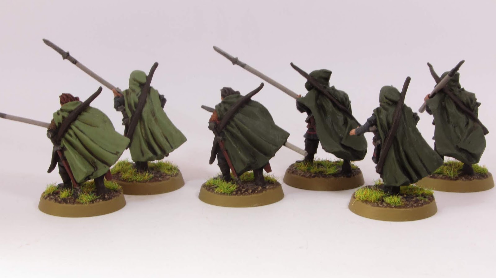 A Butterfly's Hobby Tally: Finally back in Middle-earth. Painting Rangers