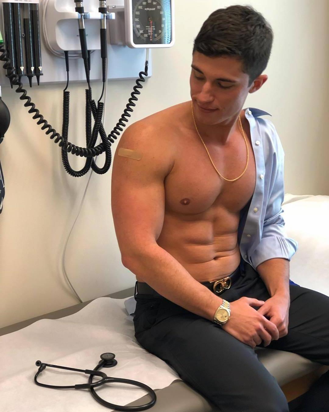 Sexy Shirtless Muscle Boy