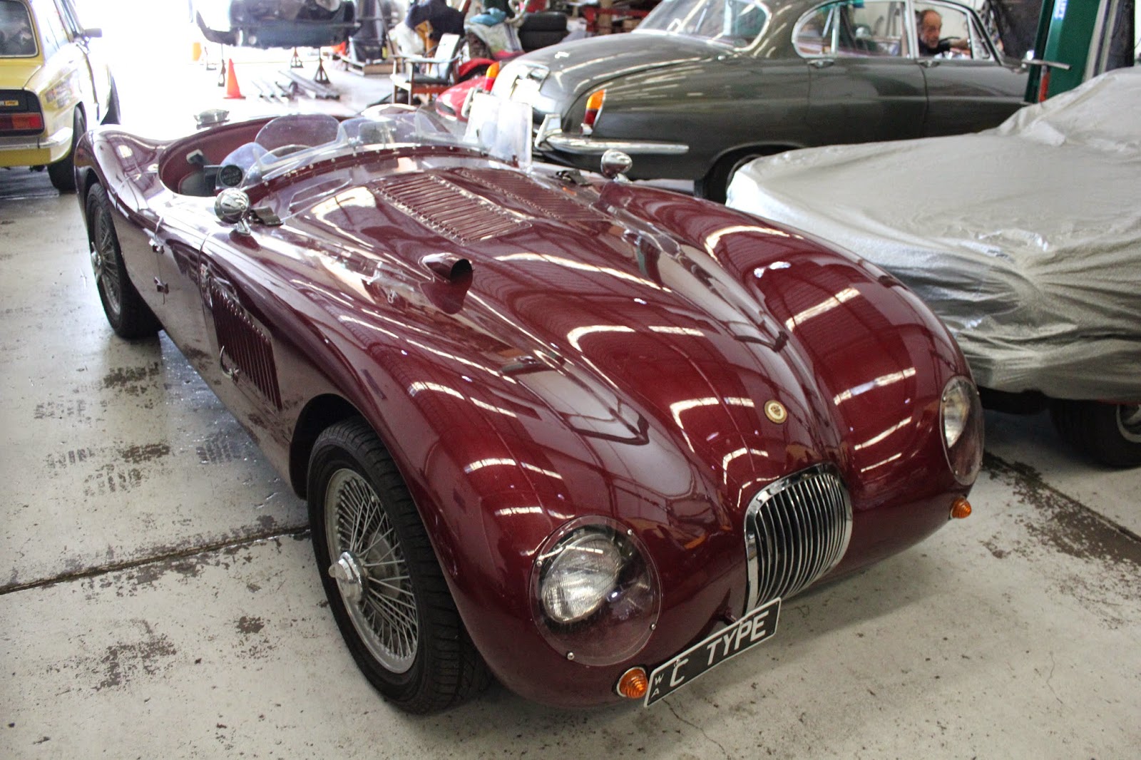 Aussie Old Parked Cars 1951 Jaguar CType Replica