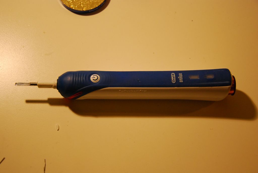 Reparaturblog: Akku wechseln bei einer Braun ORAL-B Professional Care