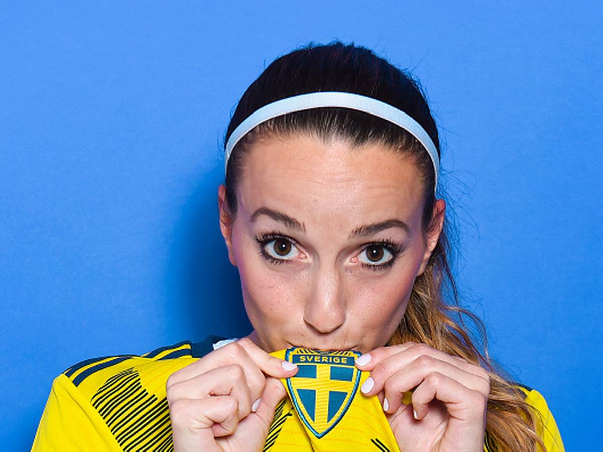 7 Most Beautiful Female Soccer Players In The World Know Nothing