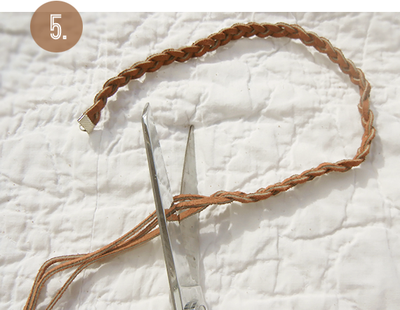 Braiding Leather Tutorial - How to Braid Leather With Three Laces