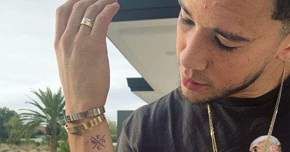 Devin Booker gets Be Legendary tattoo to honor Kobe Bryant