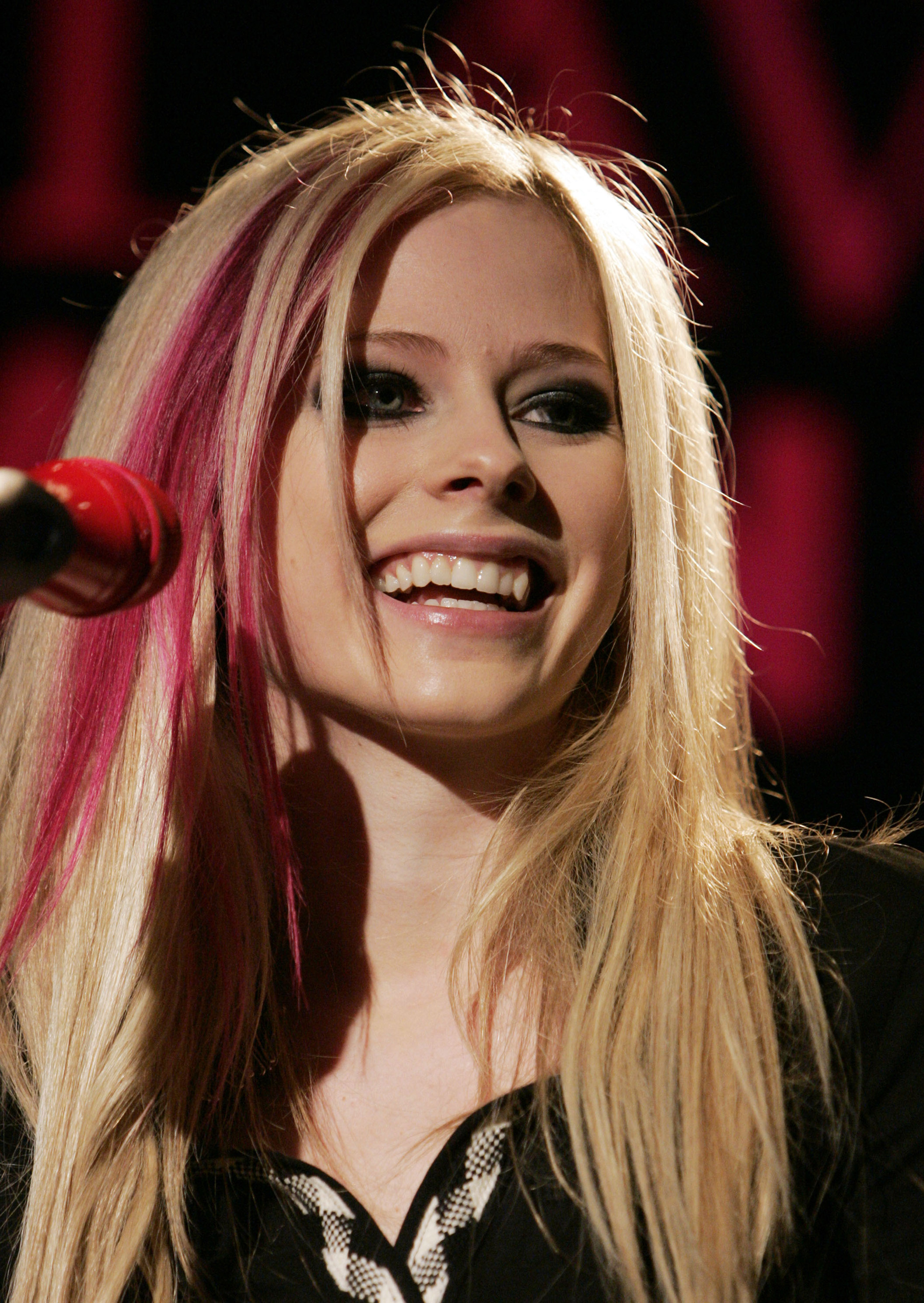 Female Singers Avril Lavigne Pictures Gallery 26