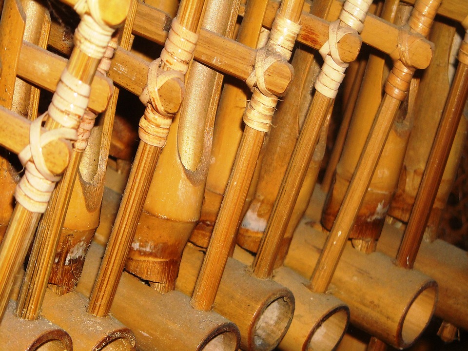 Contoh Soal dan Jawaban tentang Ragam Musik Tradisional Nusantara - Berbuggy