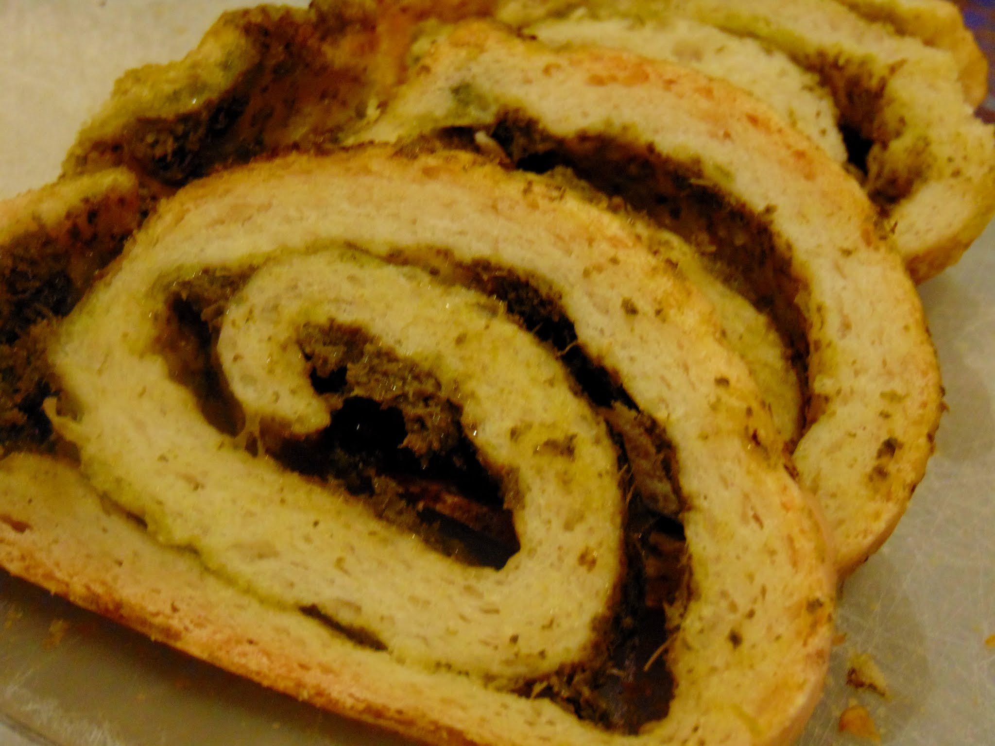 Pain roulé au pesto