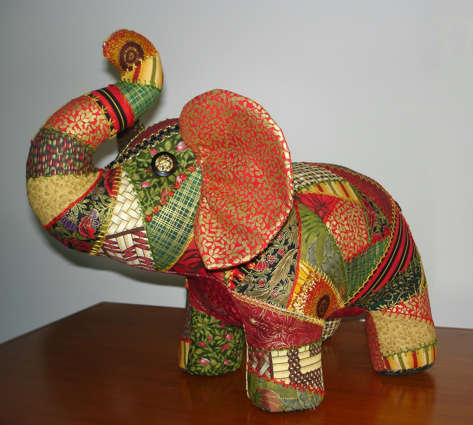 Wendy's Quilts and More My crazy patchwork elephant