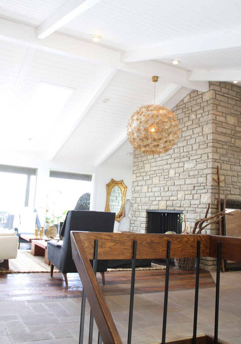 Should Wood Beams Be Painted Or Left Natural Dans Le