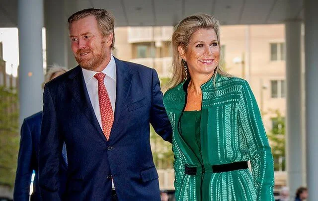Queen Maxima wore a green Atlantis geometric-jacquard silk-blend dress from Zeus+Dione, and black sandals from Gianvito Rossi