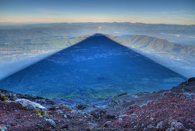 konect 黒富士 影 鉢 富士山型 ❷