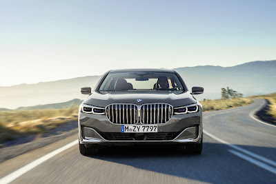 2020 BMW 7 Series front view