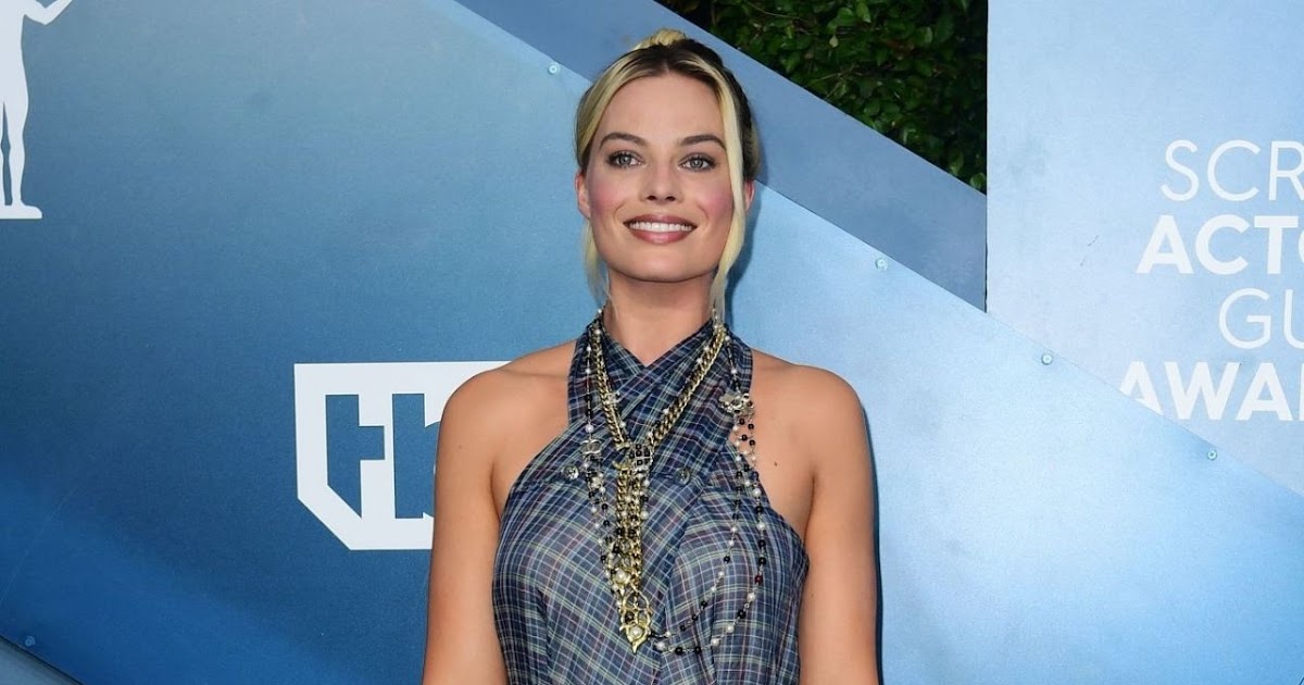Margot Robbie wears Chanel to the Screen Actors Guild Awards 2020 in LA