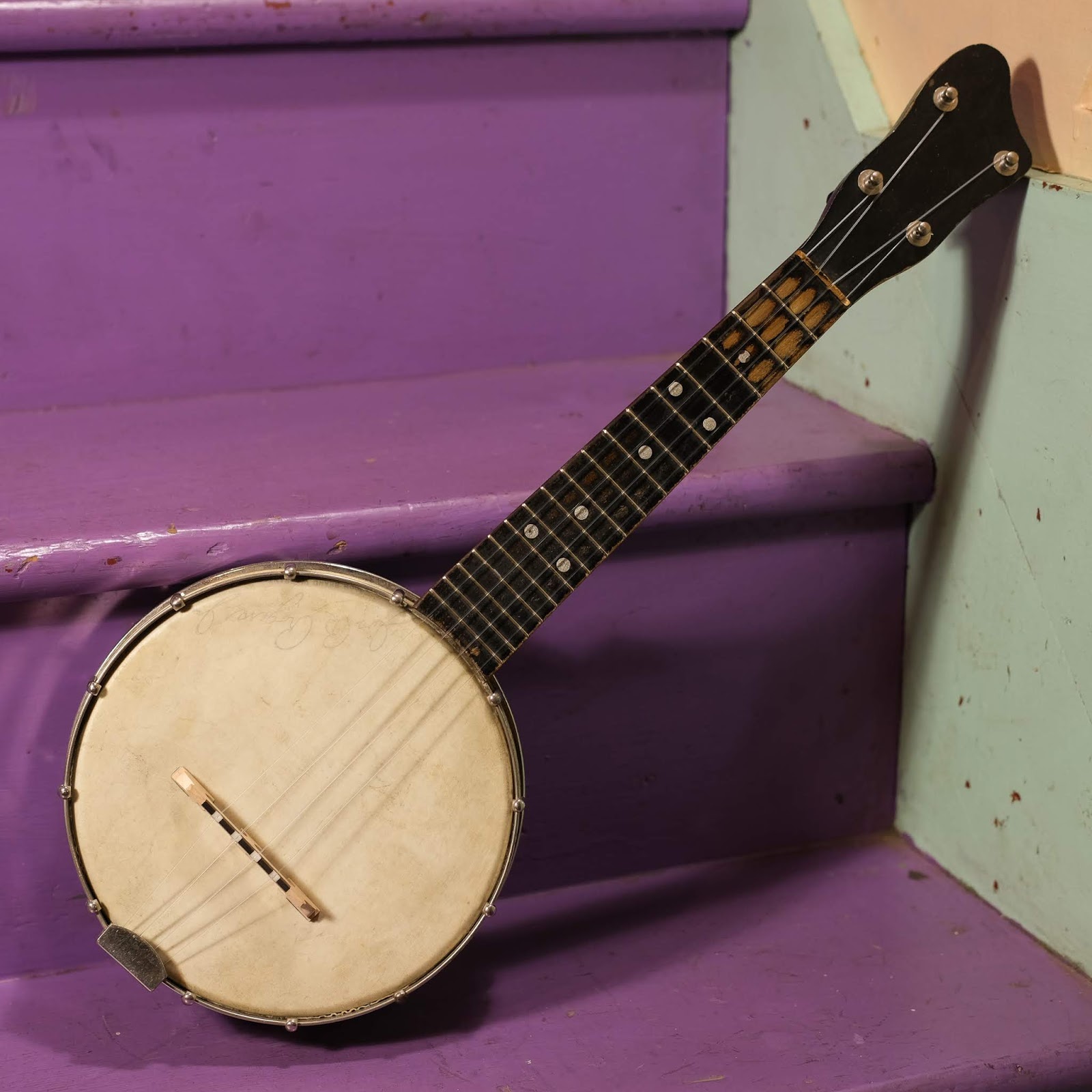 1930s Maxitone/UKingStyle Banjo Ukulele