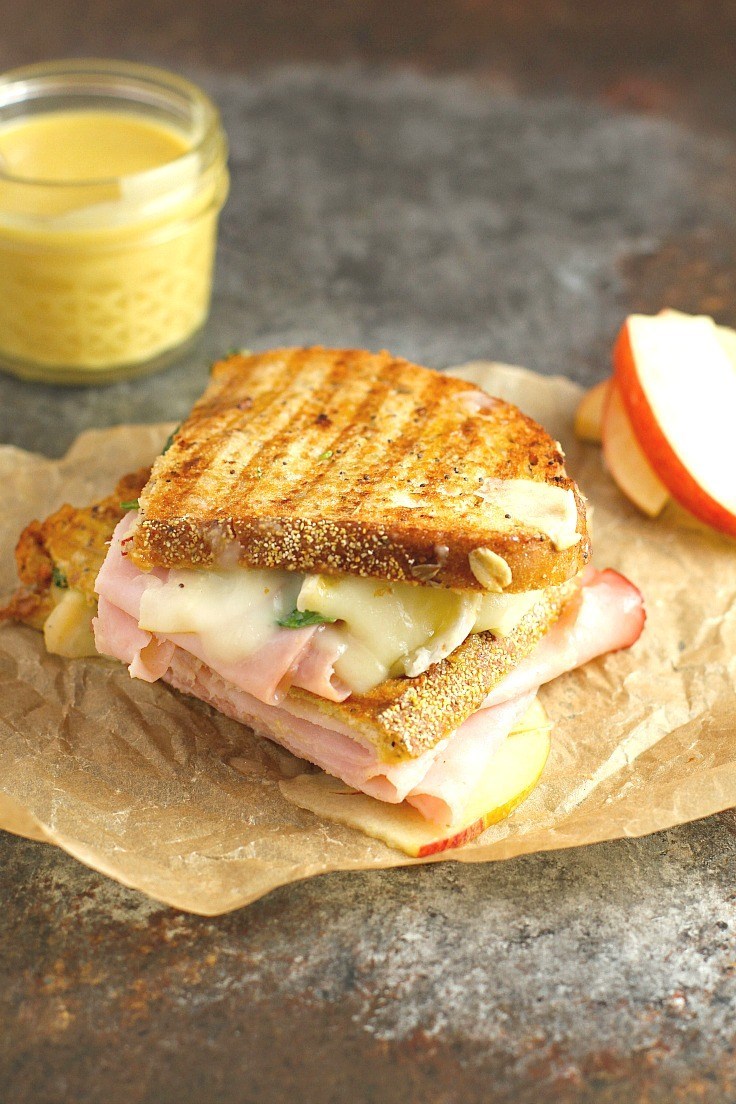 HAM, BRIE, APPLE AND SPINACH PANINI WITH HOMEMADE HONEY MUSTARD