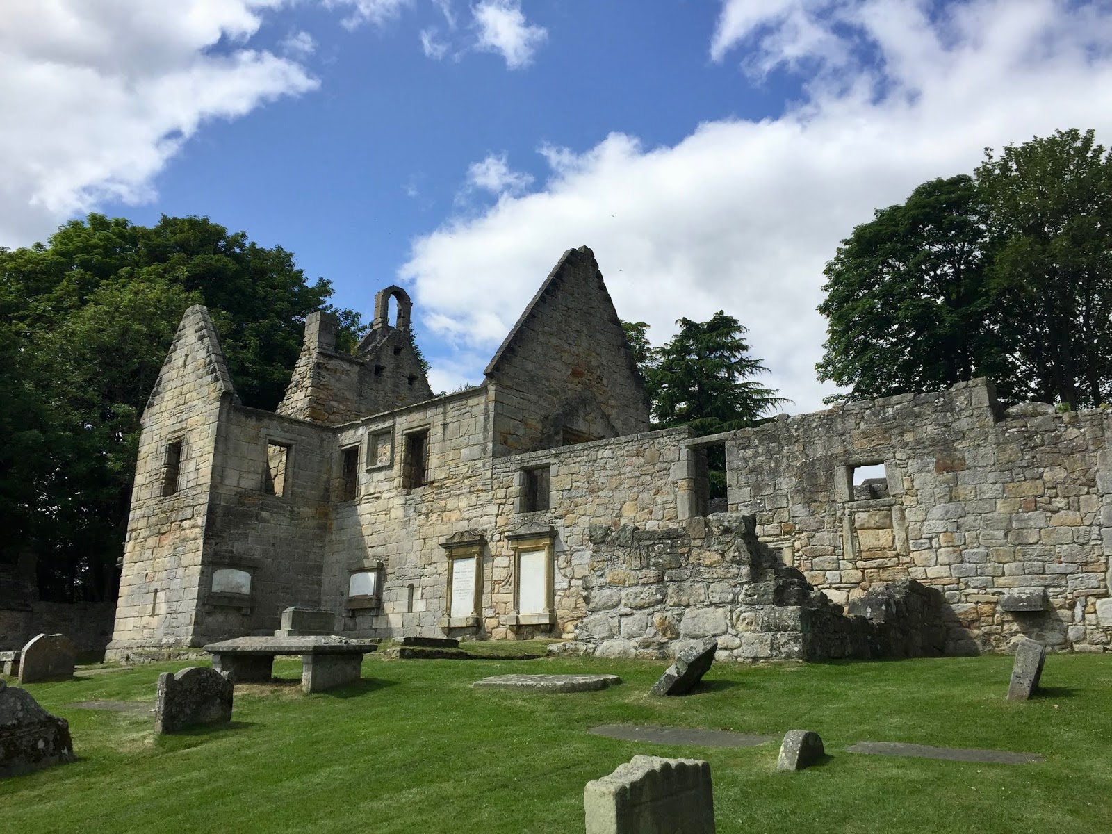 Fife Coastal Path Burntisland to Inverkeithing Hiking Scotland