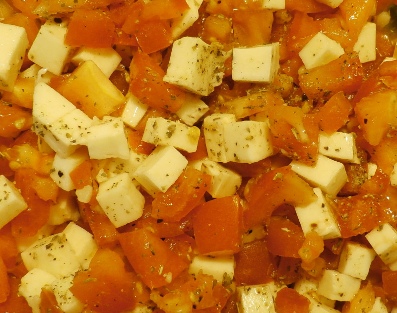 Sam's Place Fresh Tomato and Pesto Pizza