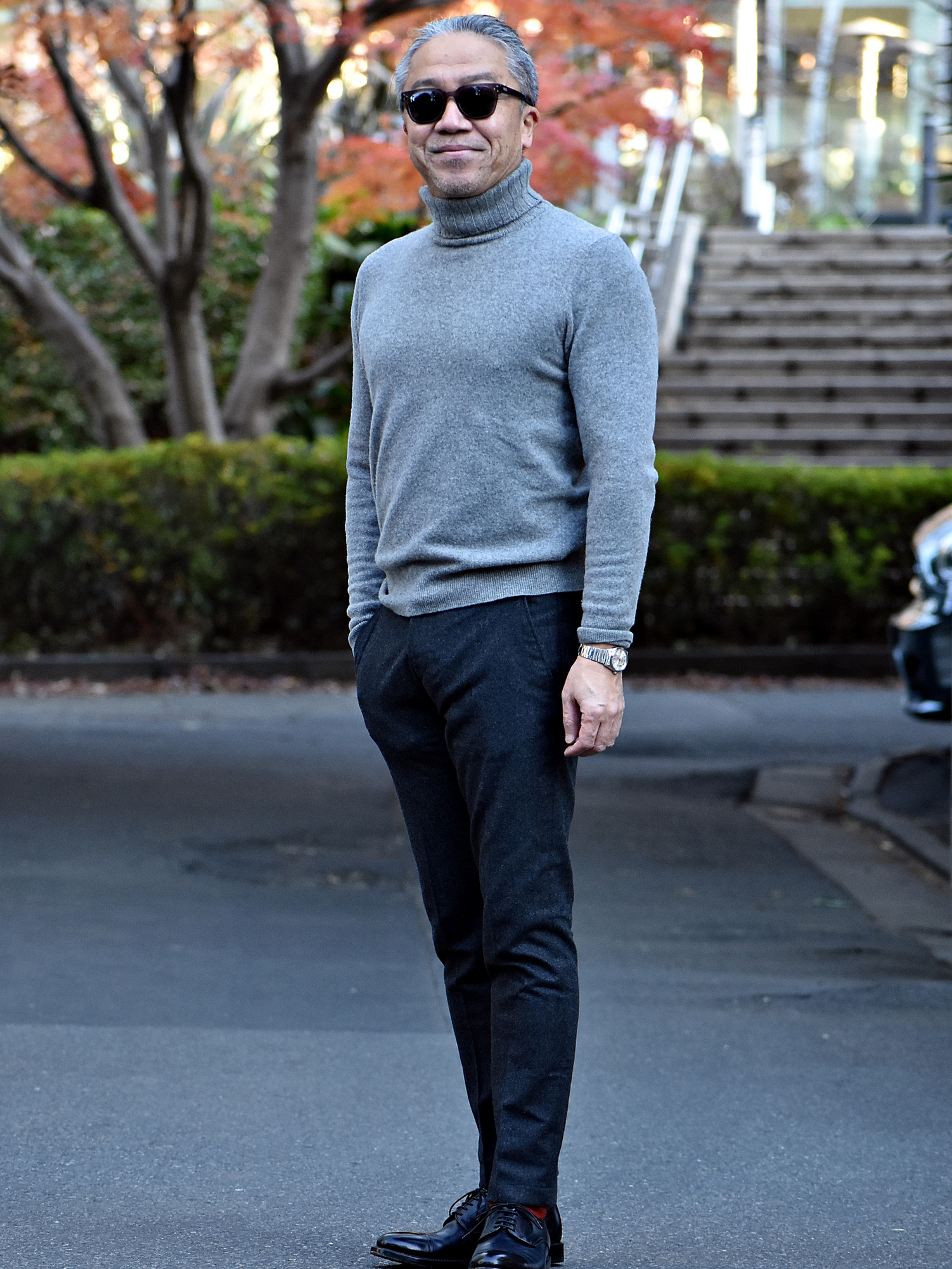 40代メンズ向けグレー ウールパンツの着こなし方法【写真】