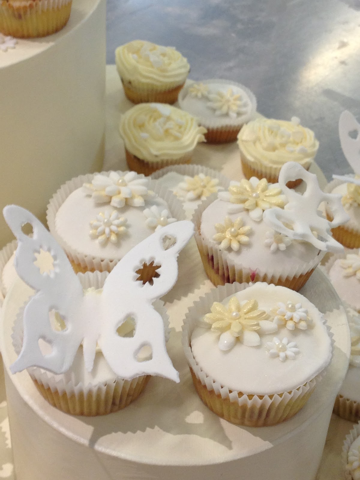 Fabtastic Cakes Pièce montée de cupcakes