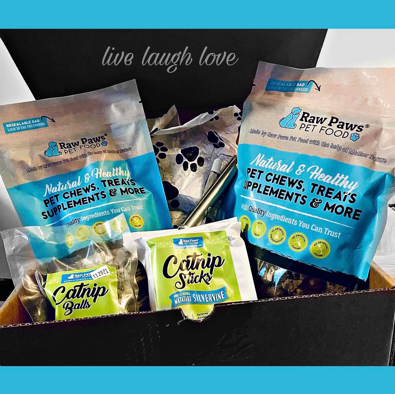 Live Laugh Love Raw Paws Pet Food Review & Giveaway!