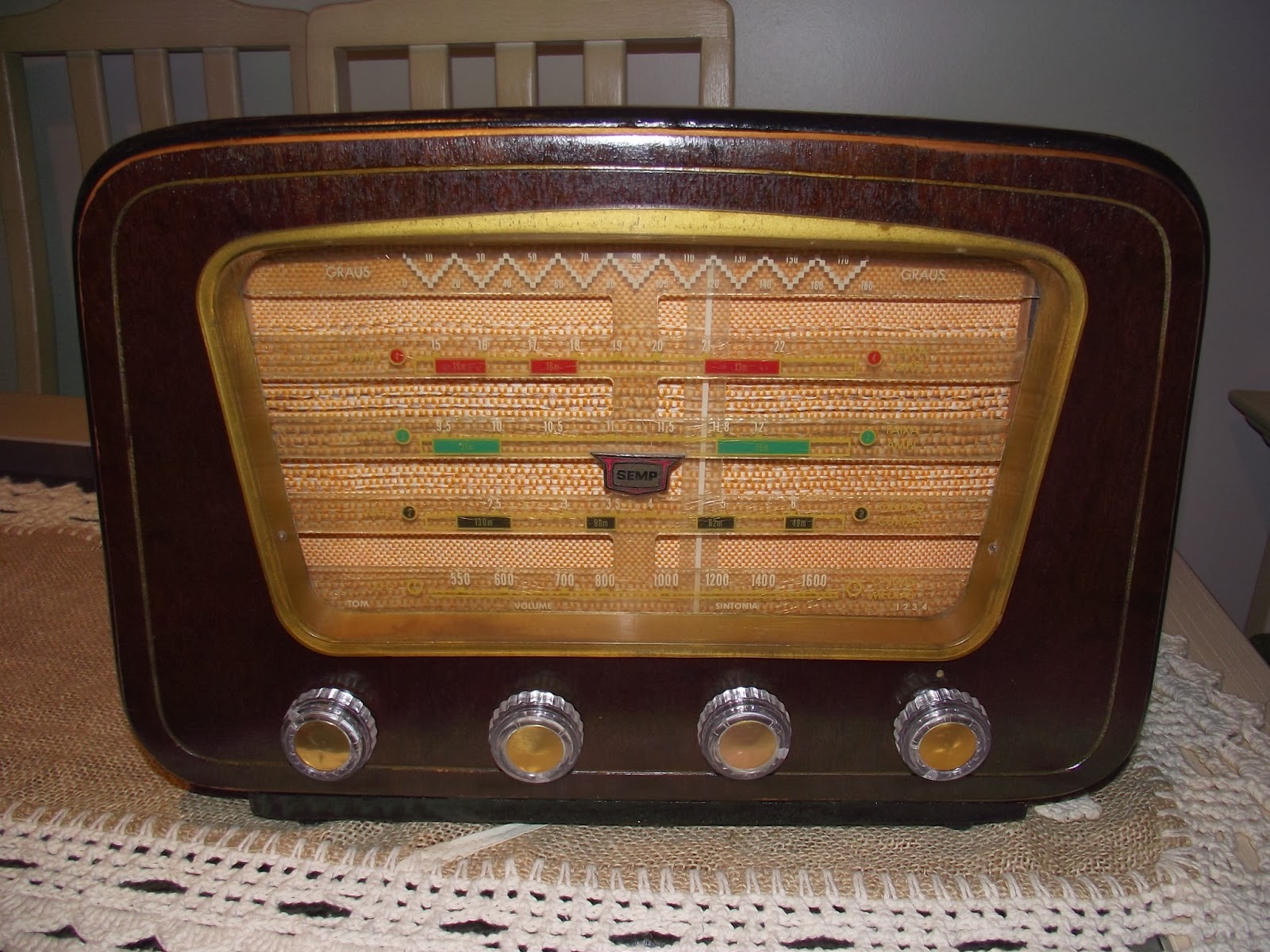 Radios Antigos. Rádio Semp PT 76