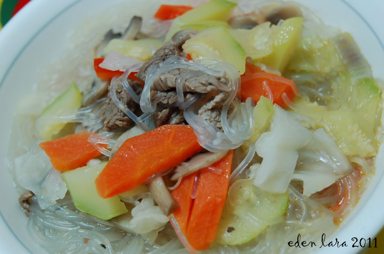 eden's easy recipes sotanghon sopas (beef vermicelli noodles soup)