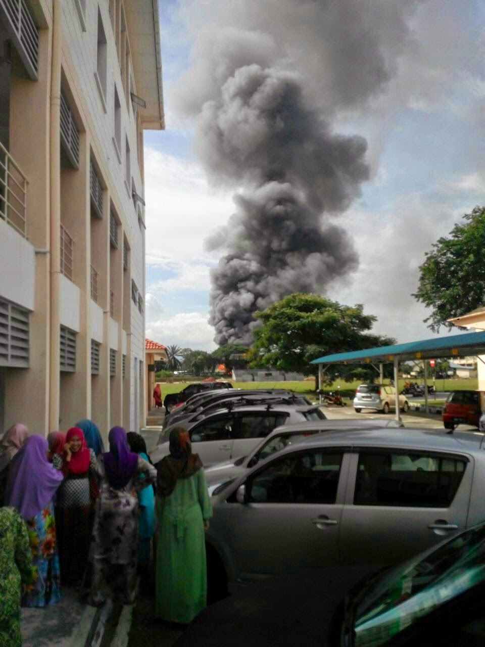 Kebakaran di Jaksel, 88 KK Jadi Pengungsi Setelah 3 Kontrakan Ludes