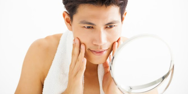 5 Manfaat Memakai Produk Pemutih Pria Secara Rutin 5 Manfaat Memakai Produk Pemutih Pria Secara Rutin