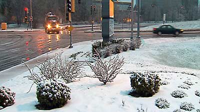 Is there snow on the ground in chicago right now