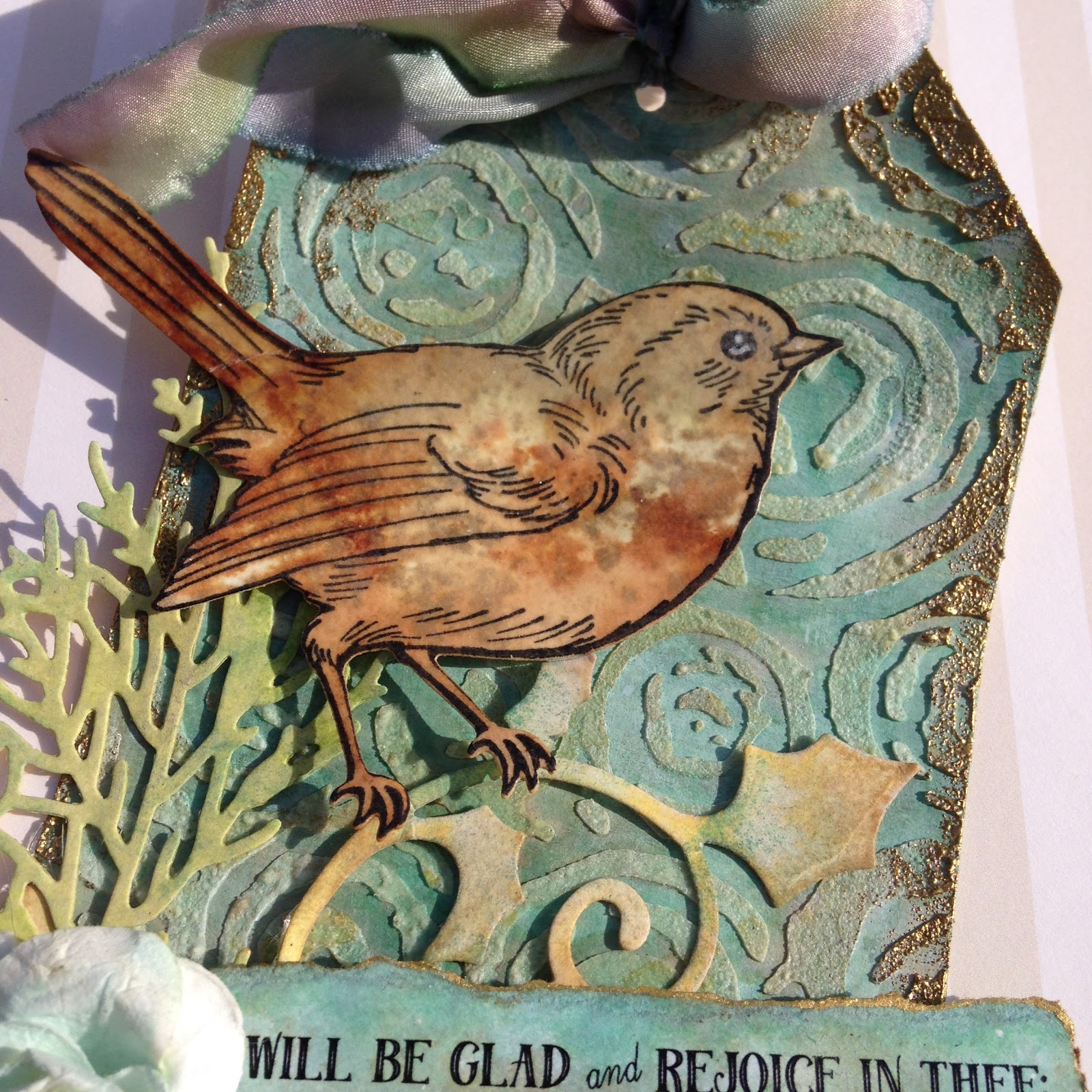 sewpaperpaint-mixed-media-bird-tag-and-free-printable