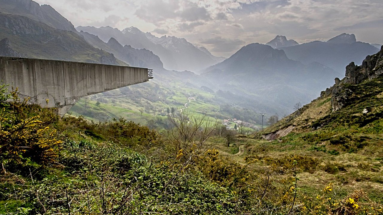 Foto de Mirador de la Collada de Arnicio en Caso, Asturias