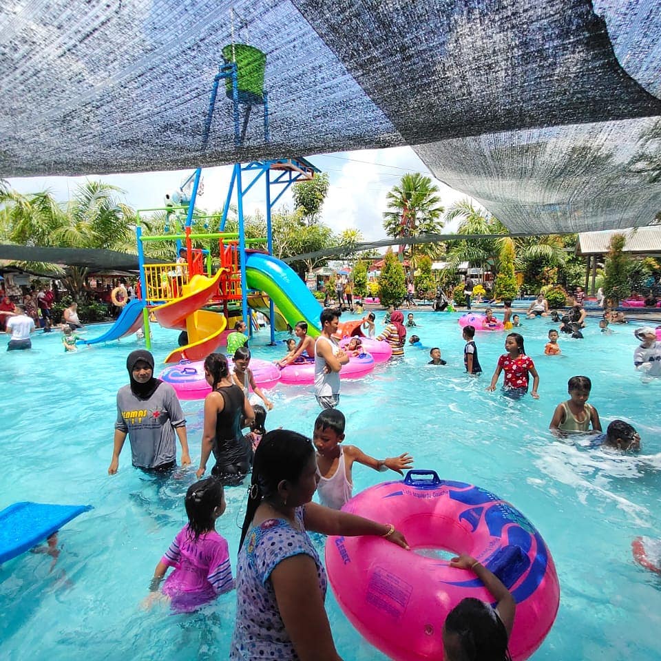 Harga Tiket Masuk Cluring Waterpark Banyuwangi Terbaru ...