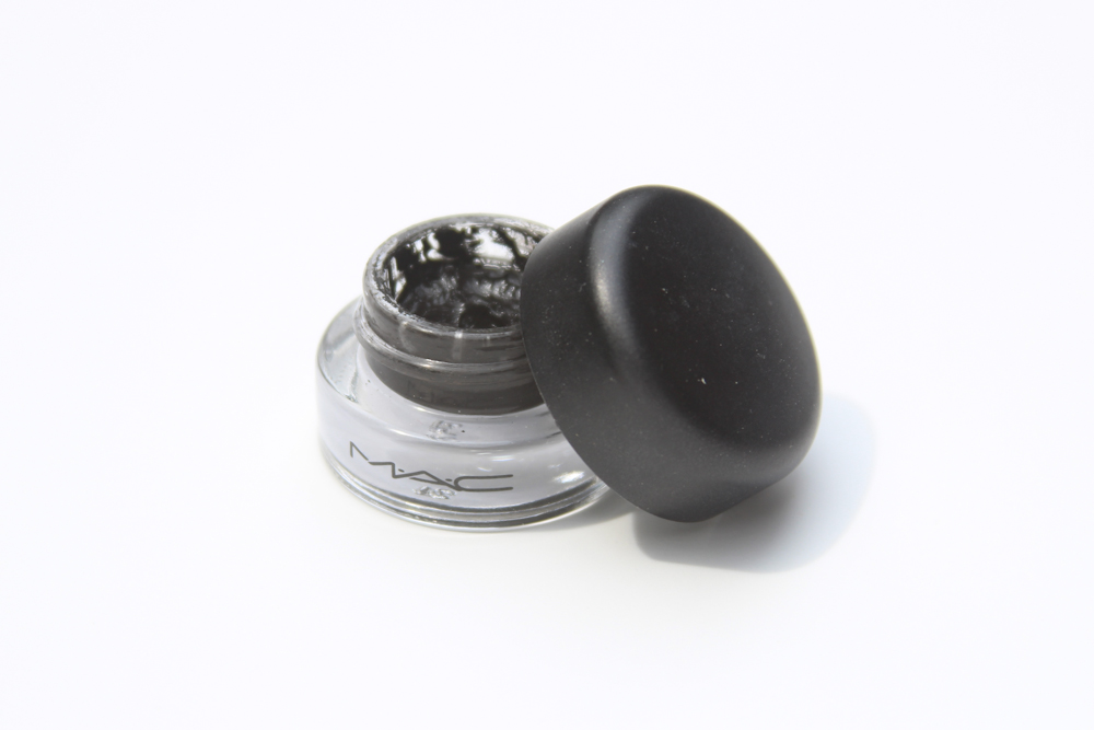Faces by SAM Beauty Blog Product Review MAC Fluidline Gel Eyeliner