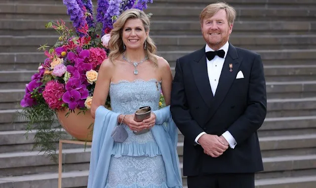 Queen Maxima wore a gown by Valentino,  The Queen had worn the dress first in 2011 for visit Monaco. Belle Epoque necklace