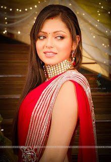 drashti dhami wallpapers hot desi actress in saree red geet.jpg