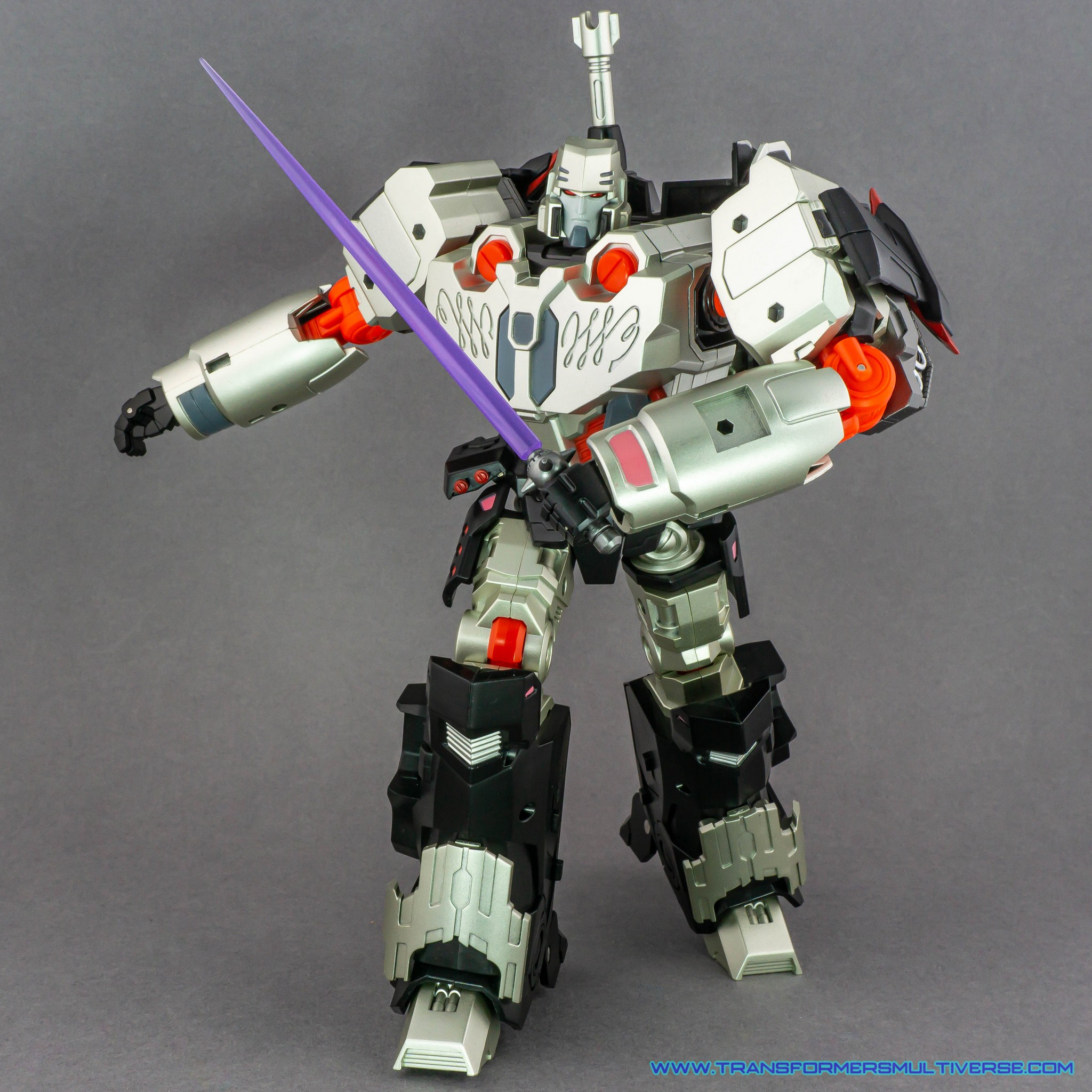 Mastermind Creations Tyrannotron with laser sword 1