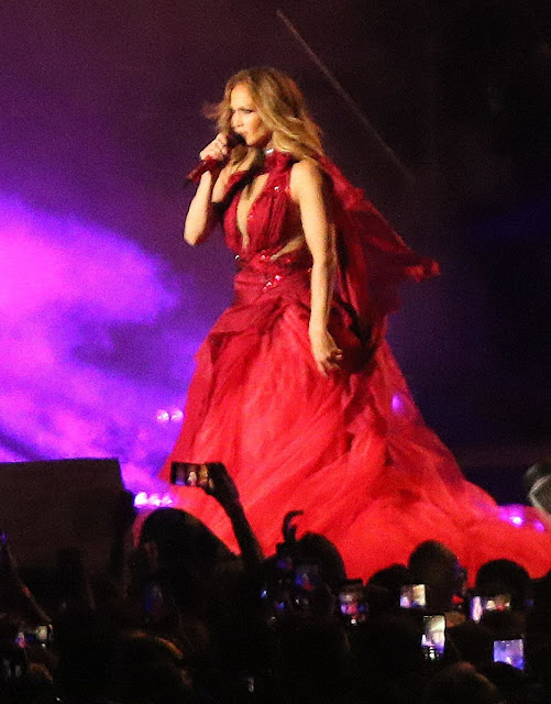 Jennifer Lopez Performas at a Concert in Malaga 7 Aug-2019
