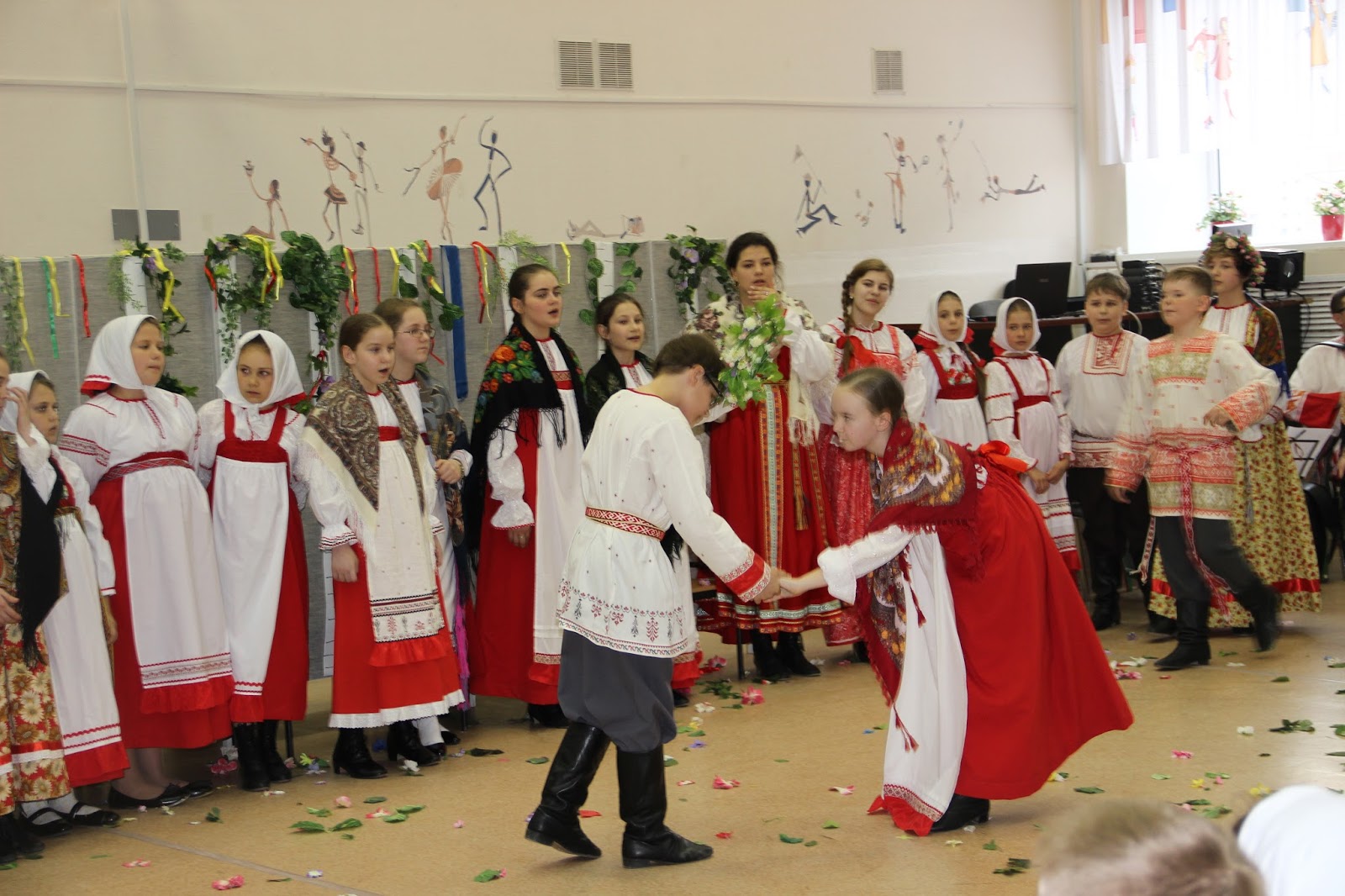 фольклор в музыкальной школе. дши им. театр пилигримов иркутск. детские фольклорные коллективы. костюмы для ансамбля народных инструментов.