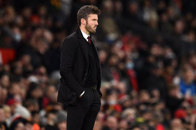 Michael Carrick resigns at old Trafford photo